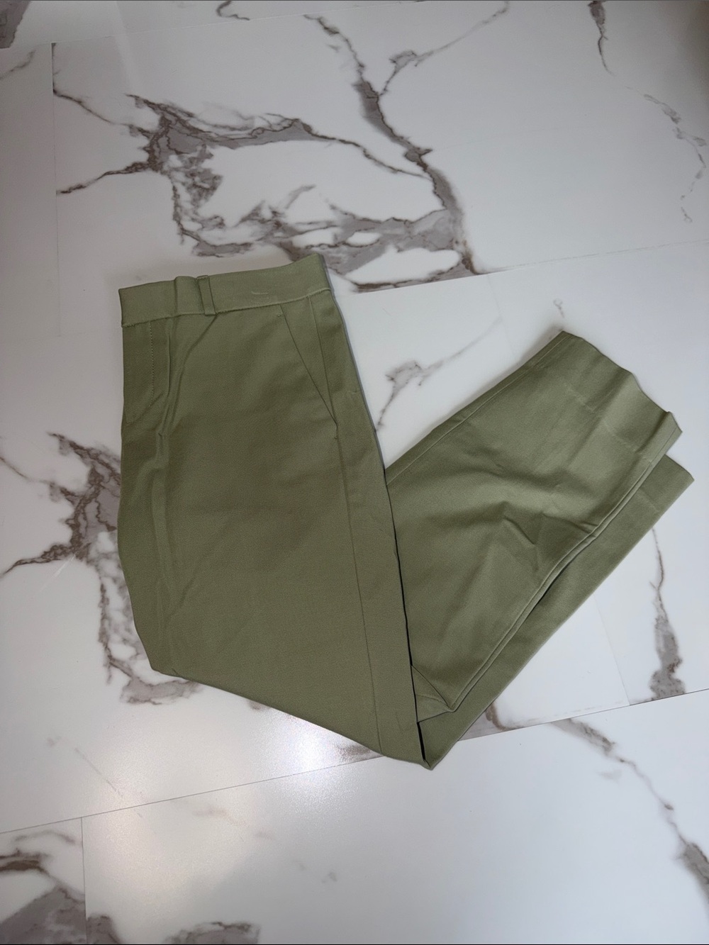 Banana Republic Avery size 2 Olive Pants